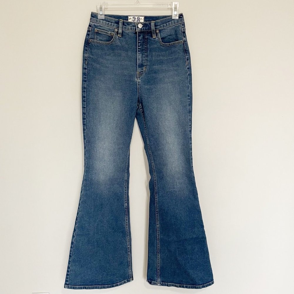 Free People Size 28 Curvy Robin Flare Stretch Jeans Wide Leg We the Free